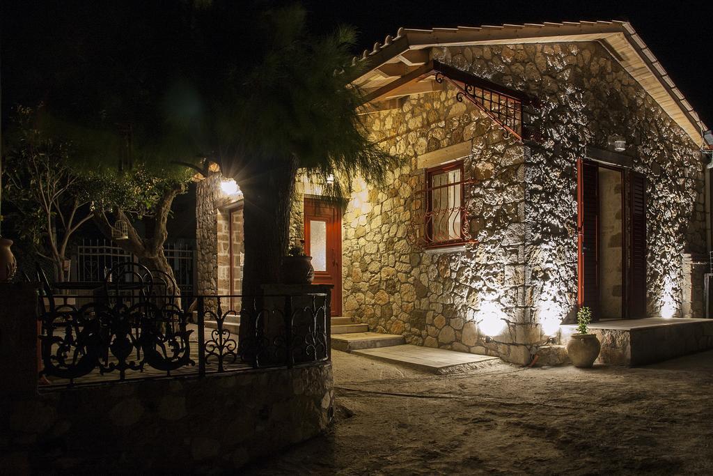 Casa Petra - Stone Cottage Farmhouses Argassi Exterior foto